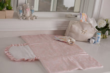 Load image into Gallery viewer, Travel Changing Pad