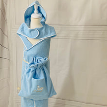 Load image into Gallery viewer, Léush Snuggle Towel