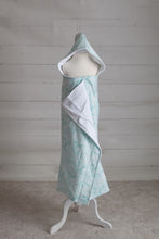 Load image into Gallery viewer, Hooded Children’s Towel