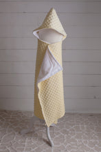 Load image into Gallery viewer, Hooded Children’s Towel