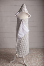 Load image into Gallery viewer, Hooded Children’s Towel