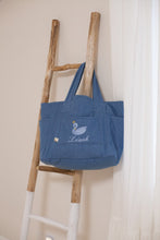 Load image into Gallery viewer, Léush Signature Tote Bag