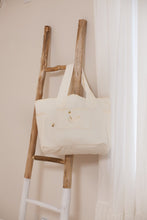 Load image into Gallery viewer, Léush Signature Tote Bag