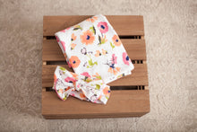 Load image into Gallery viewer, Receiving Blanket with Headband set