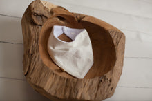 Load image into Gallery viewer, Bandana Bib