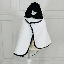 Load image into Gallery viewer, Léush Infant towel